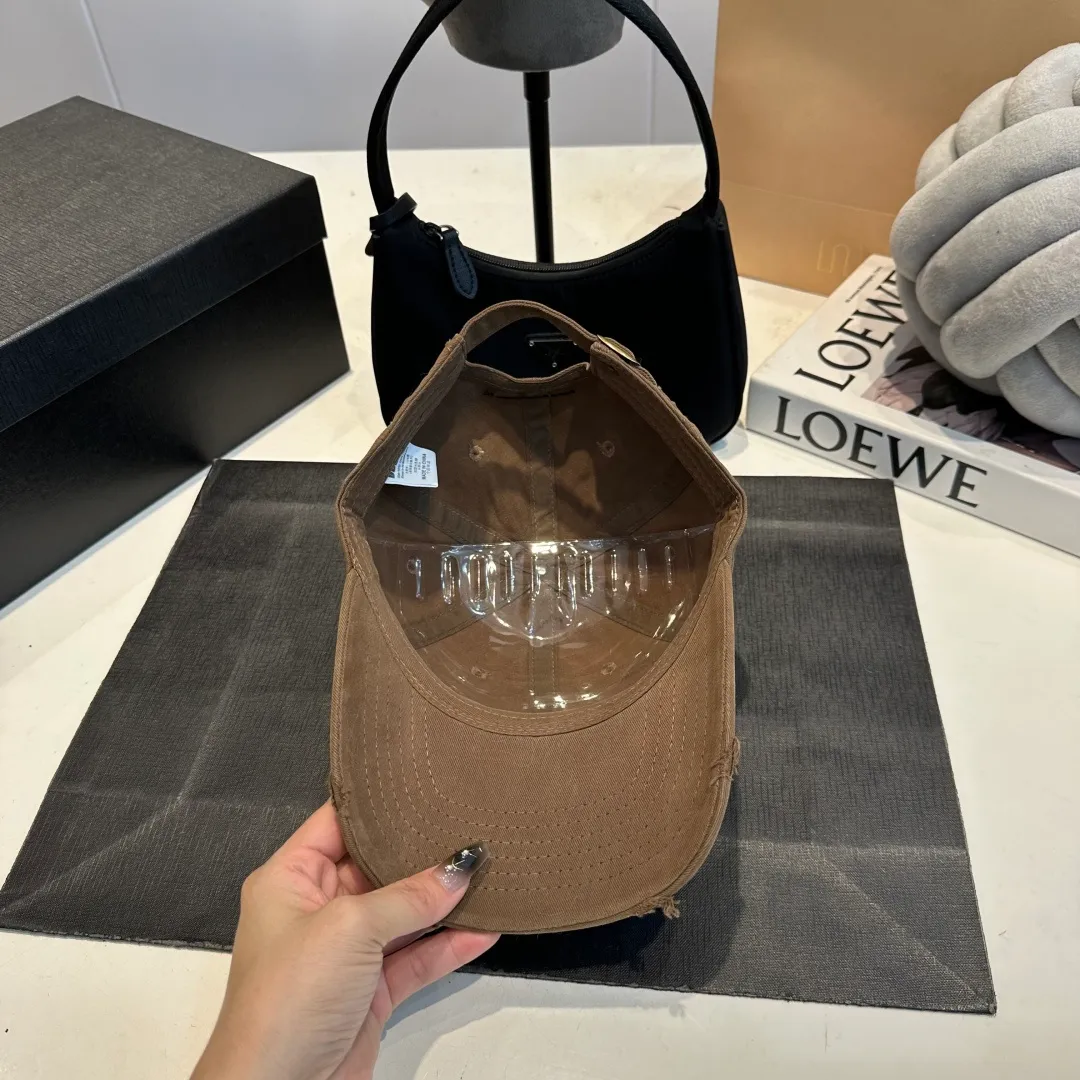 P50 Chrome Hearts 💓Early spring Korean style fashion retro distressed hole hat worn design versatile baseball cap peaked cap
